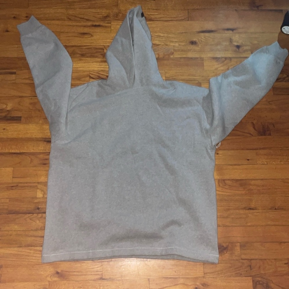 Fear of God Essentials
Relaxed Hoodie
Dark Oatmeal